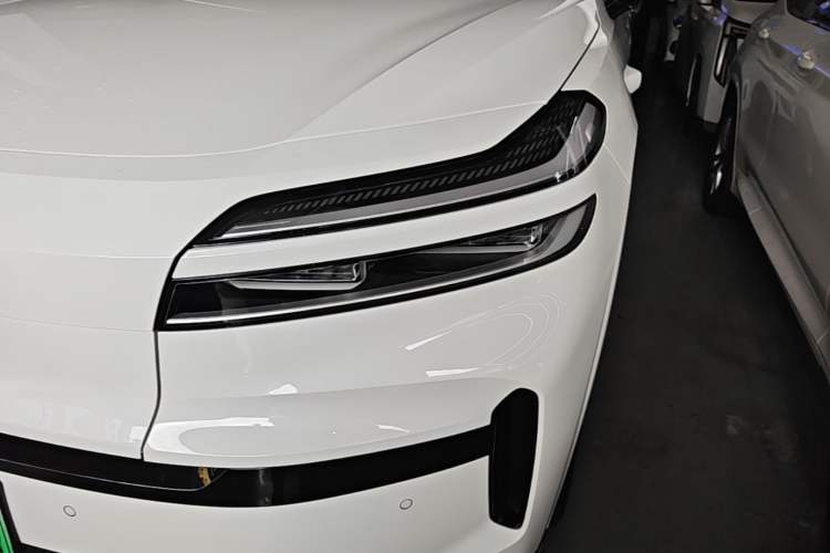 Used ONVO Luxeed L90 2025 Model—Max Six-Seater Version Left Front Headlight