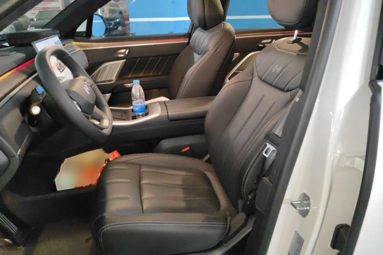 Used ONVO Luxeed L90 2025 Model—Ultra Six-Seater Version Left Front Seat