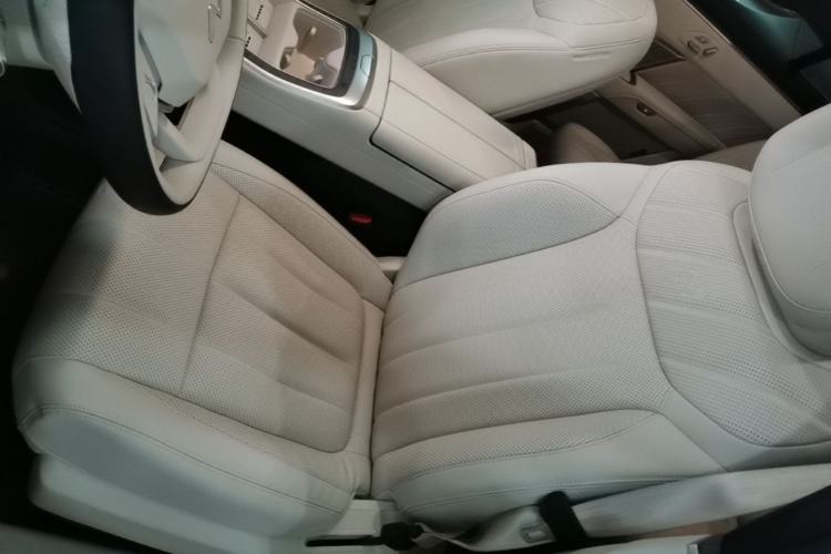 Used ONVO Luxeed L90 2025 Model—Max Six-Seater Version Left Front Seat