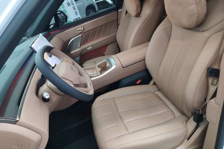 Used ONVO Luxeed L90 2025 Model—Ultra Six-Seater Version Left Front Seat