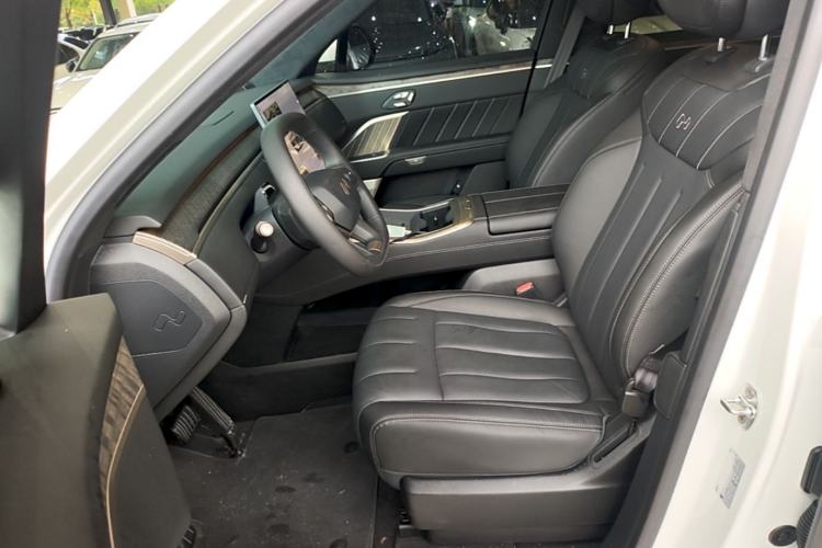 Used ONVO Luxeed L90 2025 Model—Max Six-Seater Version Left Front Seat