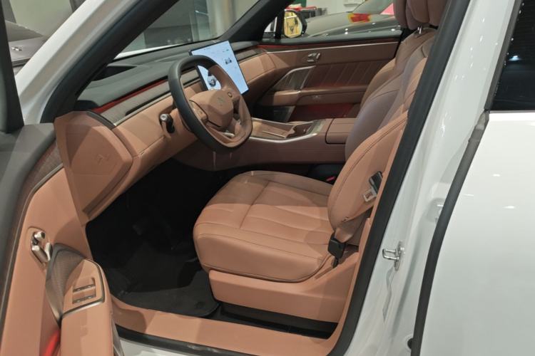 Used ONVO Luxeed L90 2025 Model—Max Six-Seater Version Left Front Seat