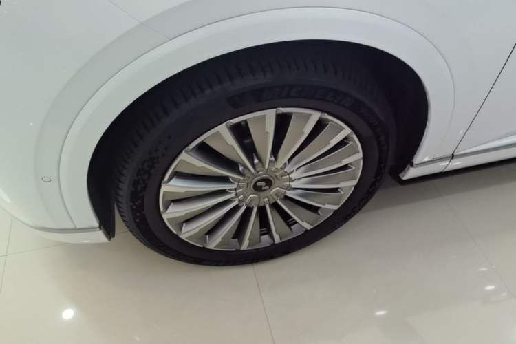 Used ONVO Luxeed L90 2025 Model—Pro Six-Seater Version Left Front Wheel Hub
