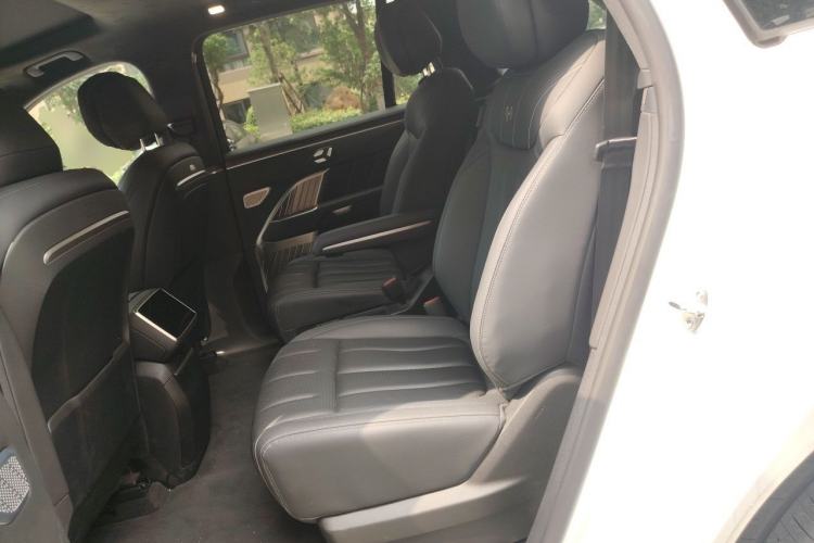 Used ONVO Luxeed L90 2025 Model—Pro Six-Seater Version Left Rear Seat