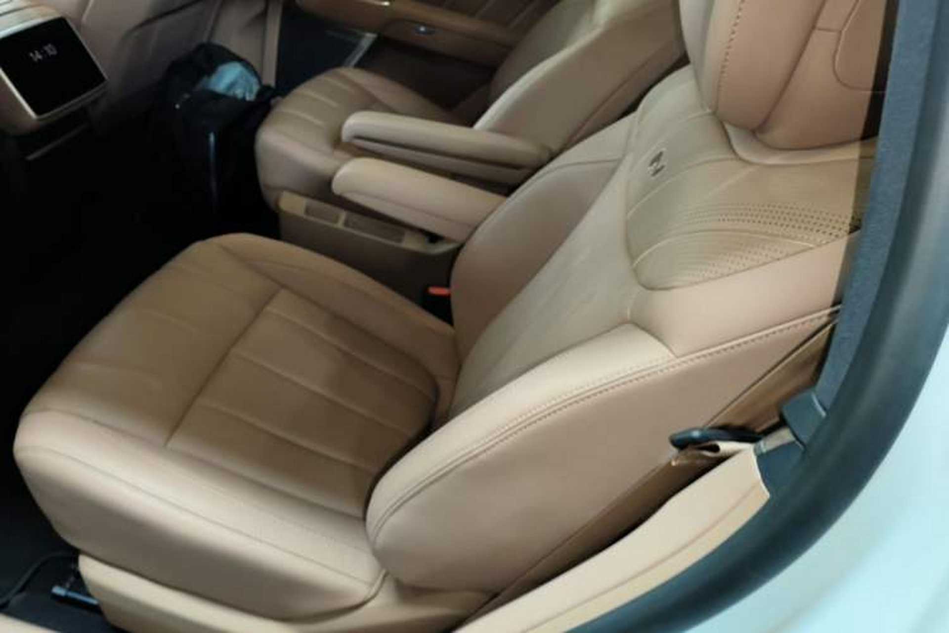 Used ONVO Luxeed L90 2025 Model—Max Six-Seater Version Left Rear Seat