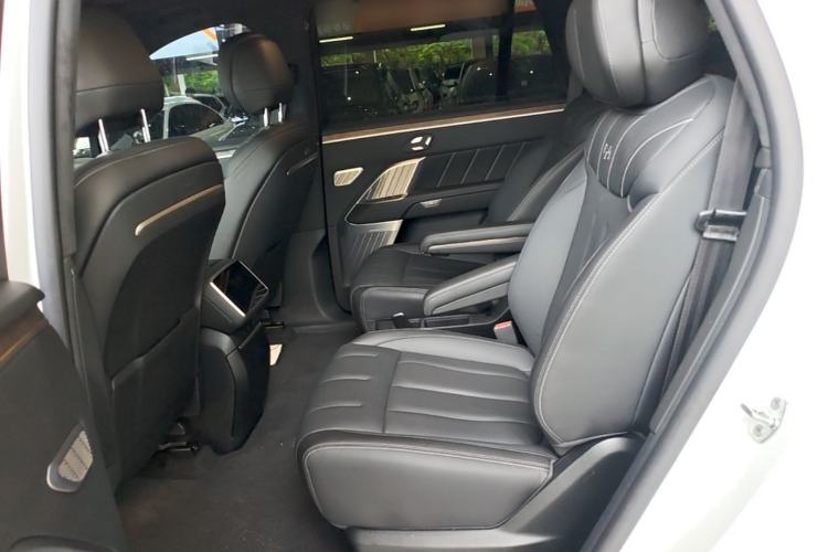 Used ONVO Luxeed L90 2025 Model—Max Six-Seater Version Left Rear Seat