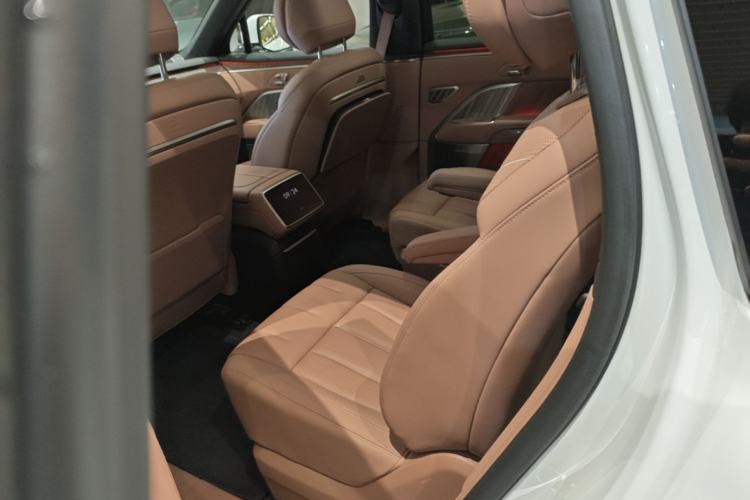 Used ONVO Luxeed L90 2025 Model—Max Six-Seater Version Left Rear Seat