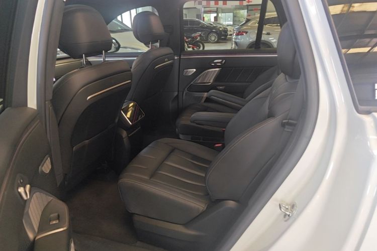 Used ONVO Luxeed L90 2025 Model—Ultra Six-Seater Version Left Rear Seat