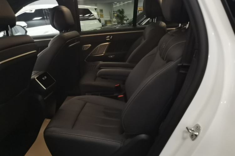 Used ONVO Luxeed L90 2025 Model—Max Six-Seater Version Left Rear Seat