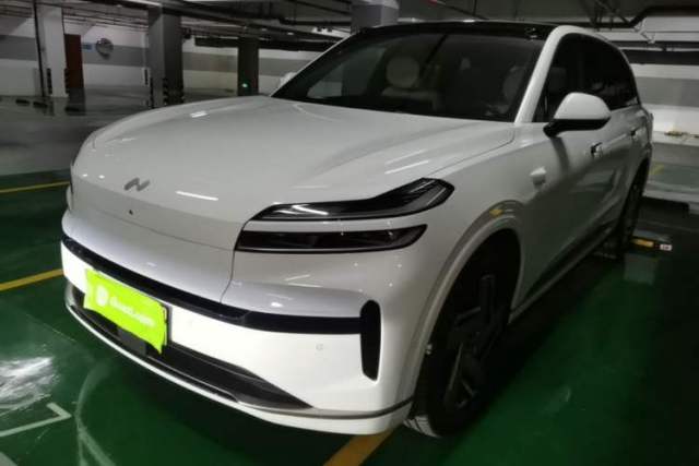 Used ONVO Luxeed L90 2025 Model—Ultra Six-Seater Version