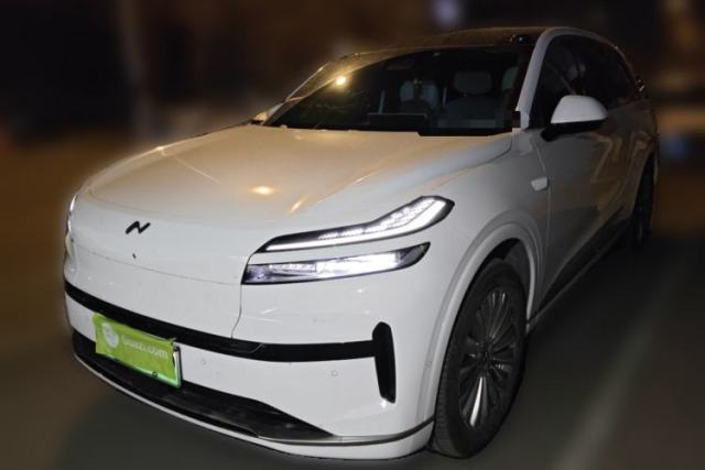 Used ONVO Luxeed L90 2025 Model—Ultra Six-Seater Version