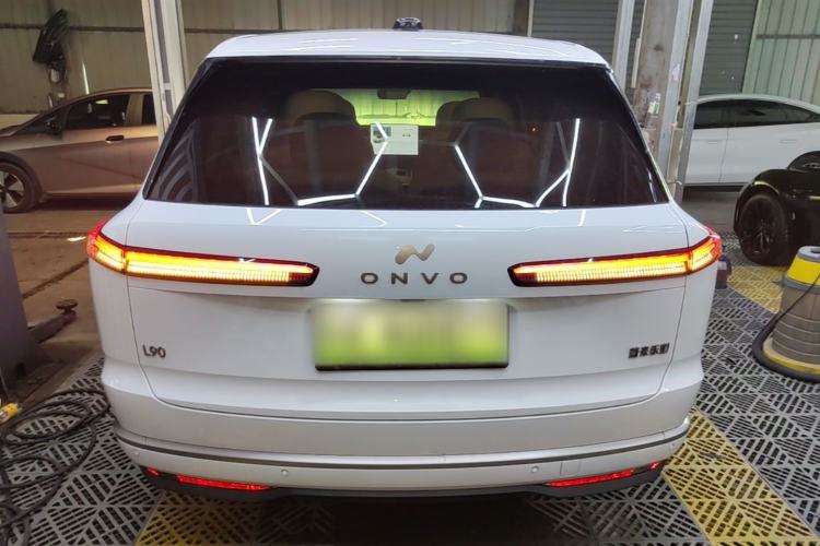 Used ONVO Luxeed L90 2025 Model—Max Six-Seater Version Rear