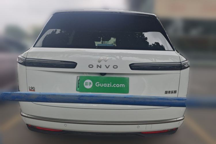 Used ONVO Luxeed L90 2025 Model—Ultra Six-Seater Version Rear
