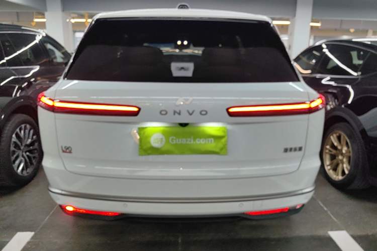 Used ONVO Luxeed L90 2025 Model—Ultra Six-Seater Version Rear