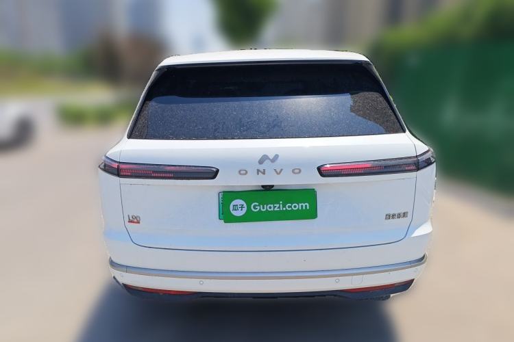 Used ONVO Luxeed L90 2025 Model—Ultra Six-Seater Version Rear