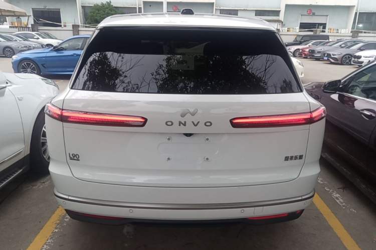 Used ONVO Luxeed L90 2025 Model—Max Six-Seater Version Rear