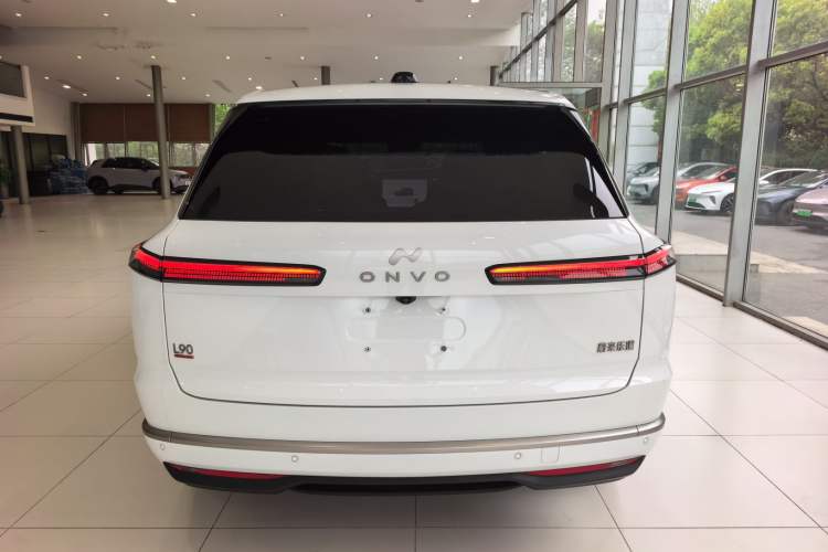 Used ONVO Luxeed L90 2025 Model—Ultra Six-Seater Version Rear