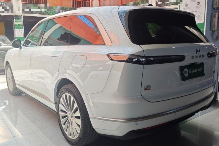 Used ONVO Luxeed L90 2025 Model—Ultra Six-Seater Version Rear Left 45 Deg