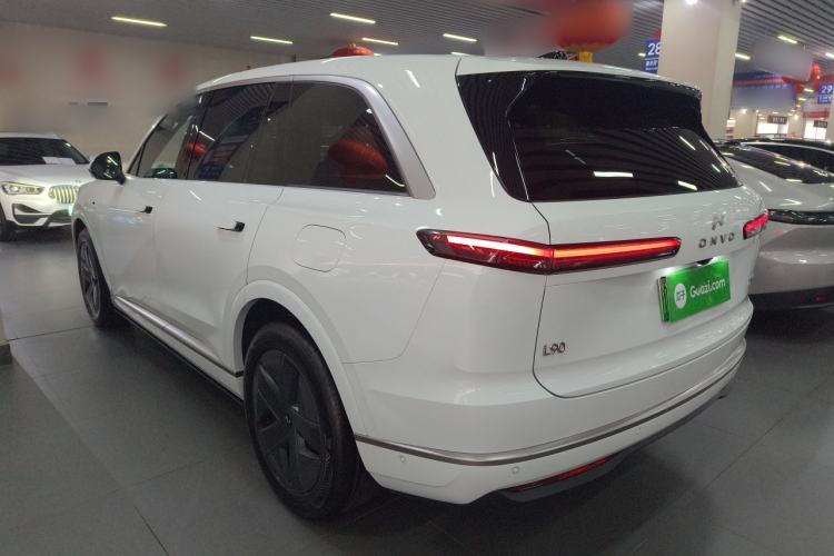 Used ONVO Luxeed L90 2025 Model—Max Six-Seater Version Rear Left 45 Deg