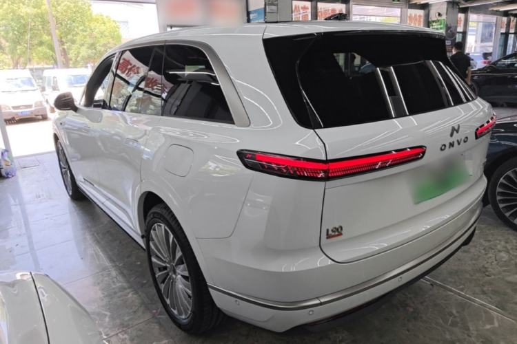 Used ONVO Luxeed L90 2025 Model—Ultra Six-Seater Version Rear Left 45 Deg