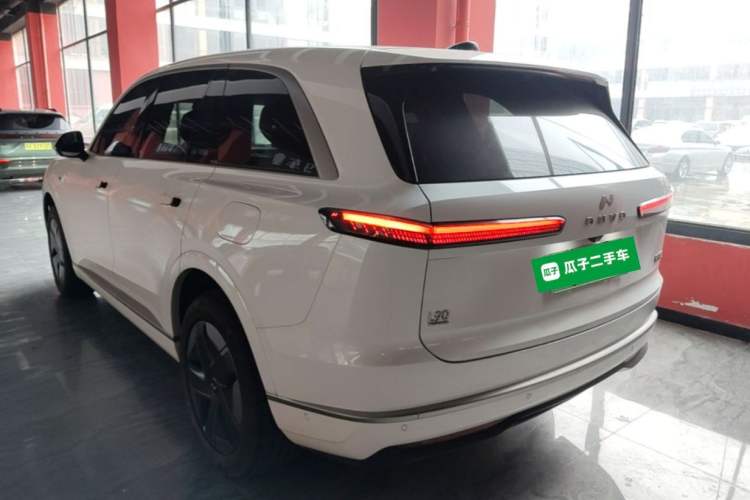 Used ONVO Luxeed L90 2025 Model—Max Six-Seater Version Rear Left 45 Deg