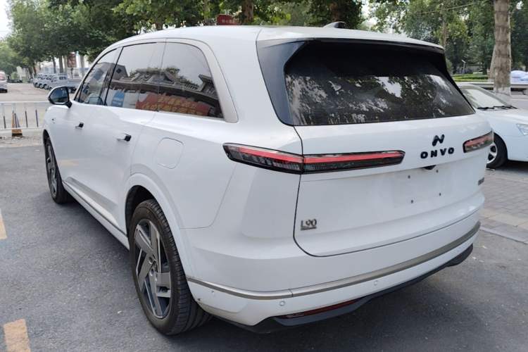 Used ONVO Luxeed L90 2025 Model—Max Six-Seater Version Rear Left 45 Deg