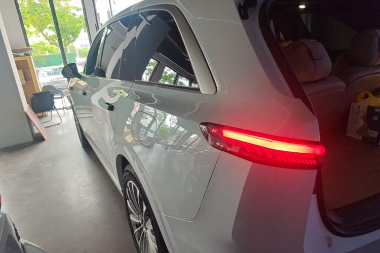 Used ONVO Luxeed L90 2025 Model—Max Six-Seater Version Rear Left 45 Deg