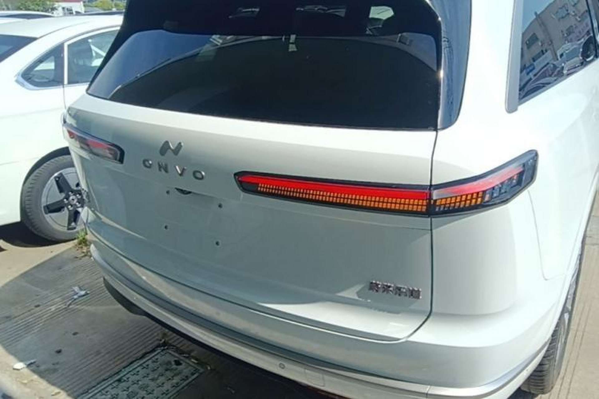 Used ONVO Luxeed L90 2025 Model—Ultra Six-Seater Version Rear