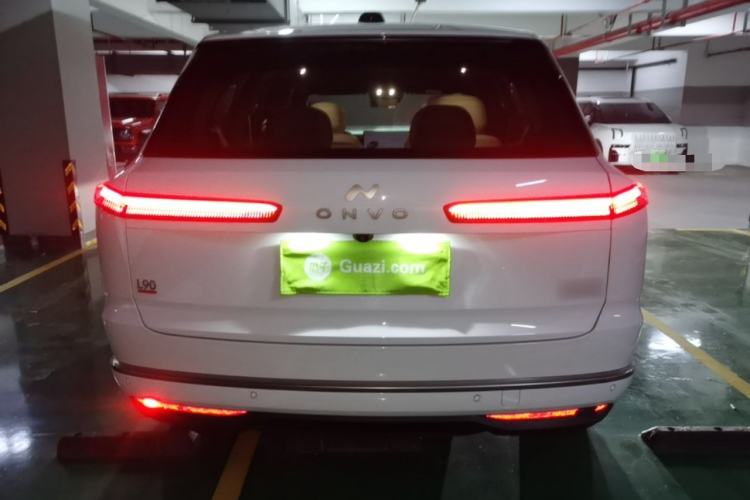 Used ONVO Luxeed L90 2025 Model—Ultra Six-Seater Version Rear