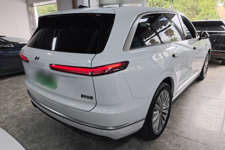 Used ONVO Luxeed L90 2025 Model—Ultra Six-Seater Version Rear Right 45 Deg