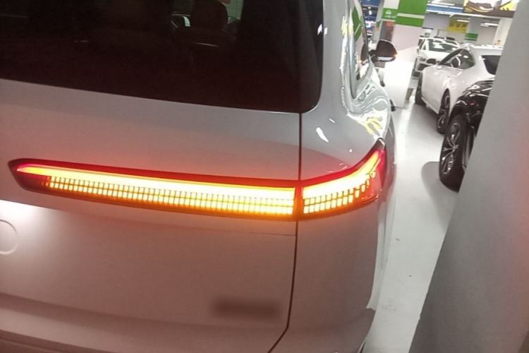 Used ONVO Luxeed L90 2025 Model—Max Six-Seater Version Rear Right 45 Deg