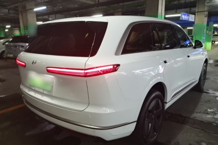 Used ONVO Luxeed L90 2025 Model—Max Six-Seater Version Rear Right 45 Deg