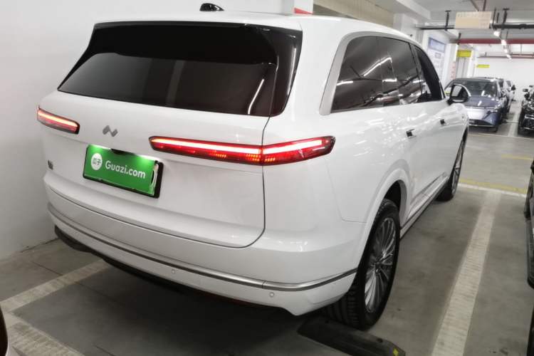 Used ONVO Luxeed L90 2025 Model—Ultra Six-Seater Version Rear Right 45 Deg