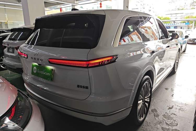 Used ONVO Luxeed L90 2025 Model—Max Six-Seater Version Rear Right 45 Deg