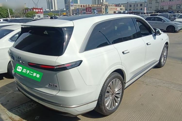 Used ONVO Luxeed L90 2025 Model—Ultra Six-Seater Version Rear Right 45 Deg