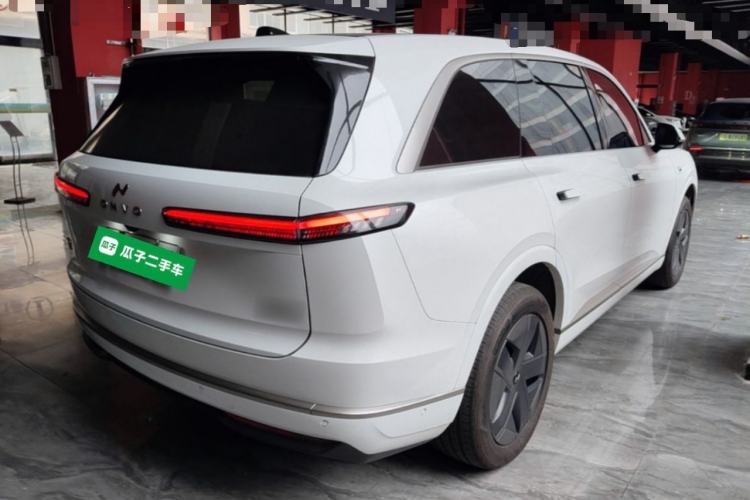 Used ONVO Luxeed L90 2025 Model—Max Six-Seater Version Rear Right 45 Deg