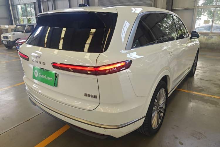Used ONVO Luxeed L90 2025 Model—Ultra Six-Seater Version Rear Right 45 Deg