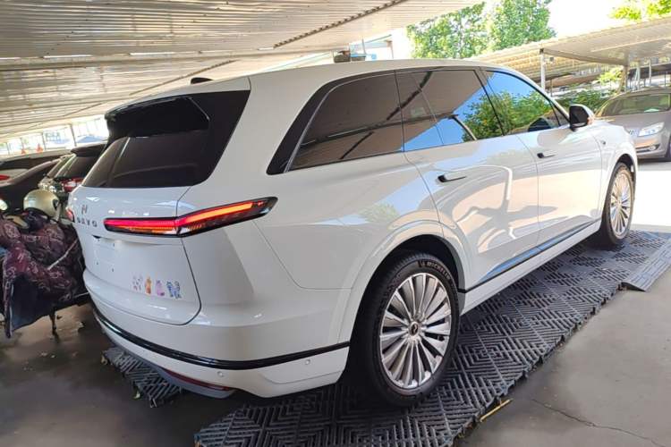 Used ONVO Luxeed L90 2025 Model—Ultra Six-Seater Version Rear Right 45 Deg