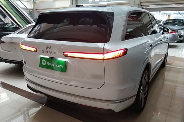Used ONVO Luxeed L90 2025 Model—Max Six-Seater Version Rear Right 45 Deg