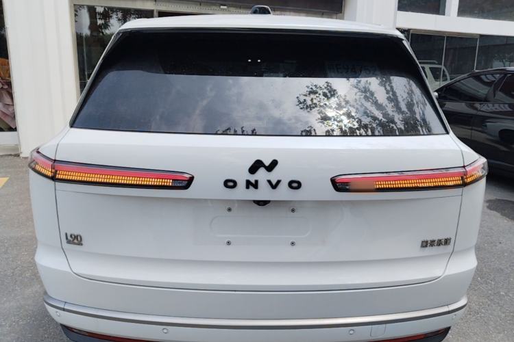 Used ONVO Luxeed L90 2025 Model—Max Six-Seater Version Rear
