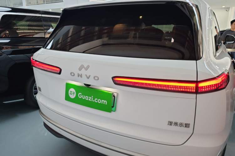 Used ONVO Luxeed L90 2025 Model—Max Six-Seater Version Rear