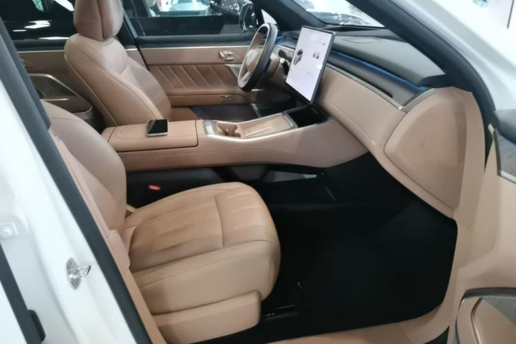 Used ONVO Luxeed L90 2025 Model Max Six-Seater 60-degree Battery Edition Right Front Seat