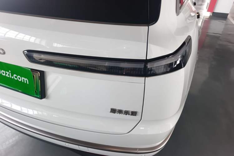 Used ONVO Luxeed L90 2025 Model—Max Six-Seater Version Right Rear Taillight