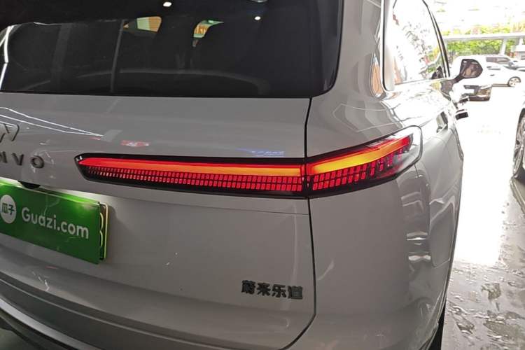 Used ONVO Luxeed L90 2025 Model—Max Six-Seater Version Right Rear Taillight