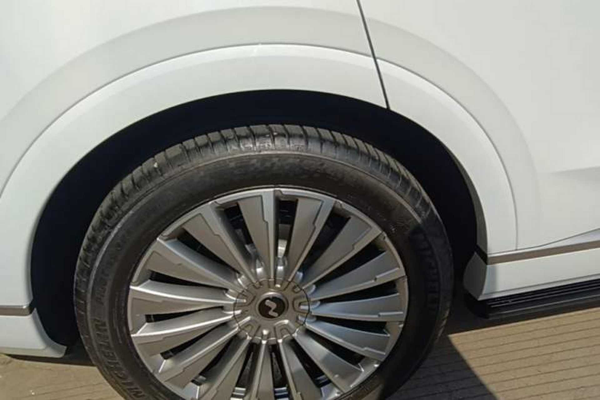 Used ONVO Luxeed L90 2025 Model—Ultra Six-Seater Version Right Rear Wheel Hub
