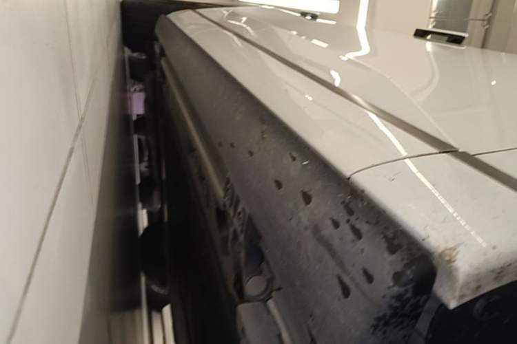 Used ONVO Luxeed L90 2025 Model—Max Six-Seater Version Right Side Sill