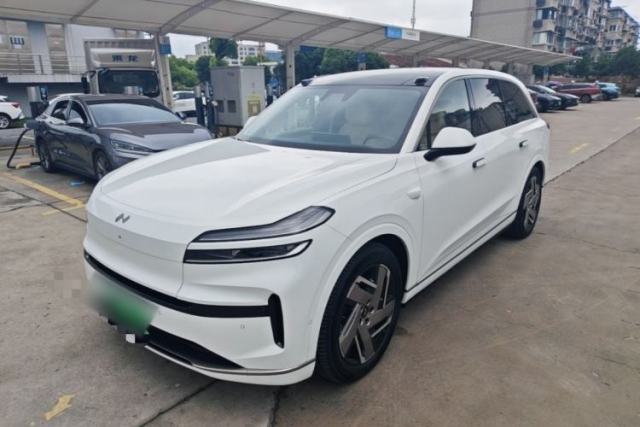 Used ONVO Luxeed L90 2025 Model—Ultra Six-Seater Version
