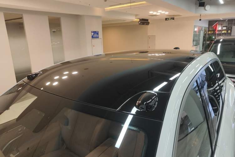 Used ONVO Luxeed L90 2025 Model—Max Six-Seater Version Roof