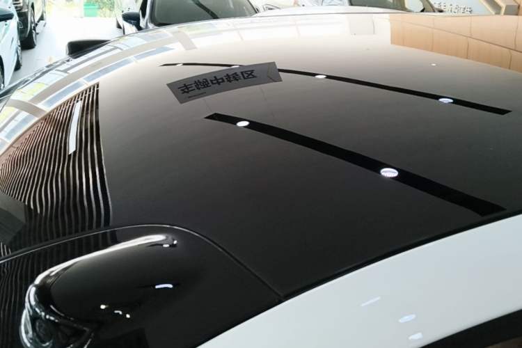 Used ONVO Luxeed L90 2025 Model—Max Six-Seater Version Roof