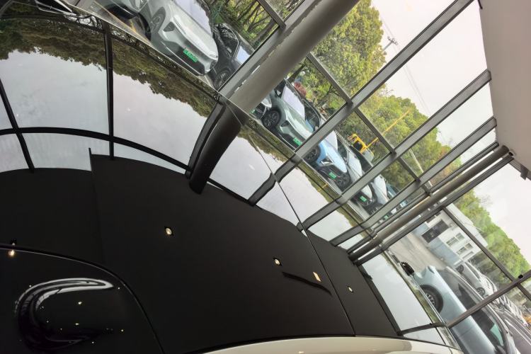 Used ONVO Luxeed L90 2025 Model—Ultra Six-Seater Version Roof